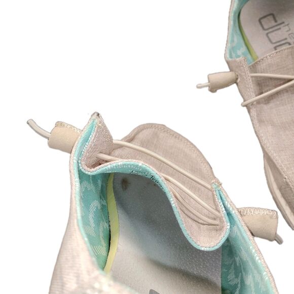 Hey Dude Wendy Shoes Womens Size 7 Chambray Slip On Comfort Lightweight Casual - Picture 7 of 10